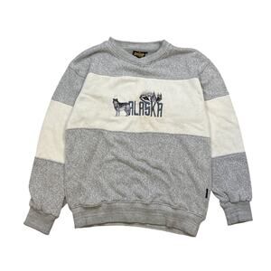 Vintage Alaska wolf embroidered color block grey white sweatshirt Renegade Club